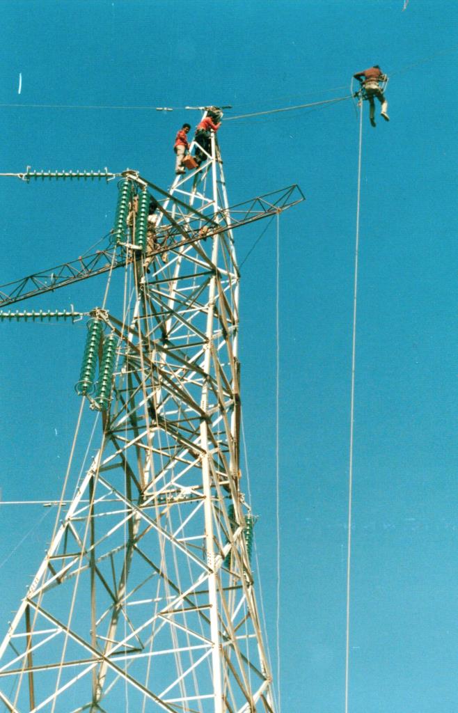 Stringing 132kV line